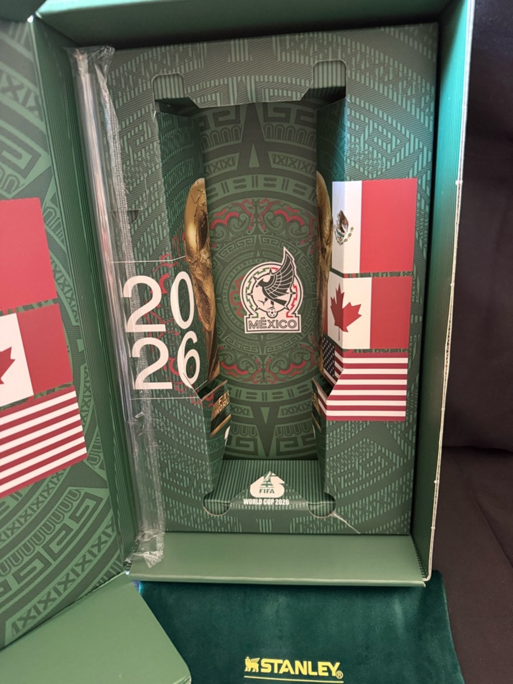 New Stanley 40oz Special World Cup 2026 Box Bag Straw Topper Straw Tumbler Set - Picture 10 of 16